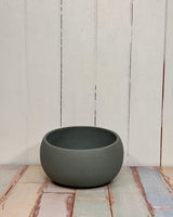 Obtuse planter pot